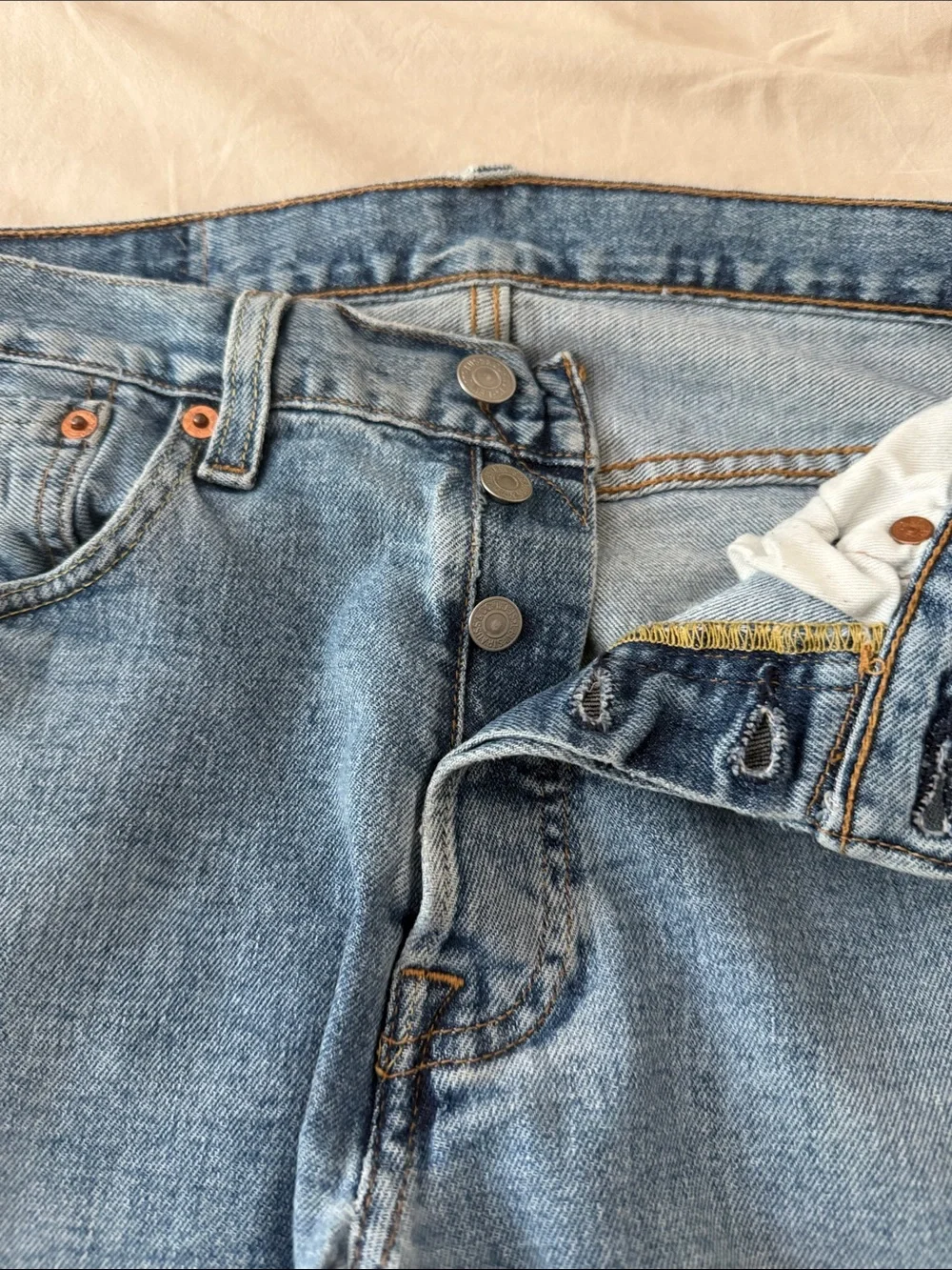 Levi’s 501 Classic Light Blue Jeans